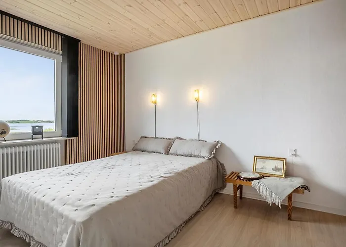 In With House Sea View * Roslev