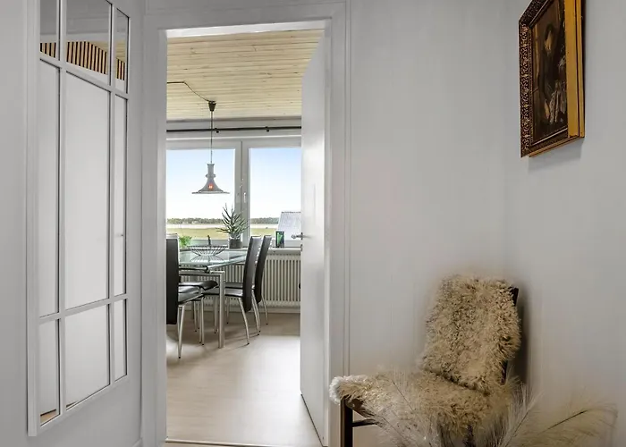 In With House Sea View *