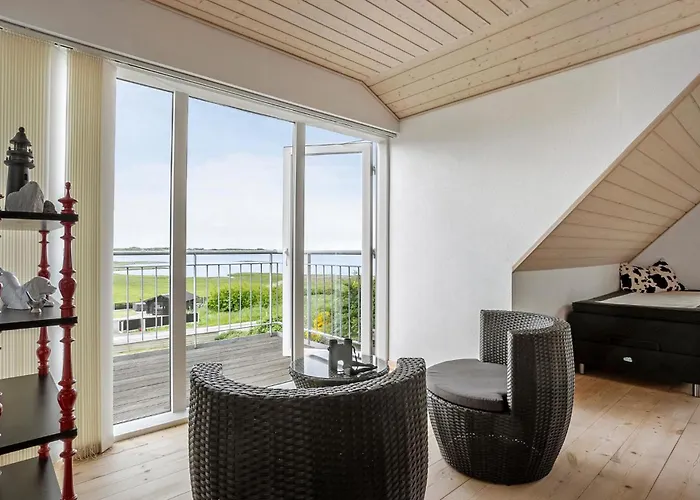 In With House Sea View Dom wakacyjny *